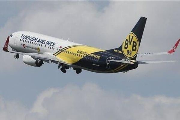 Μπορούσια Ντόρτμουντ: Στα χρώματα της ομάδας το αεροπλάνο (photos)