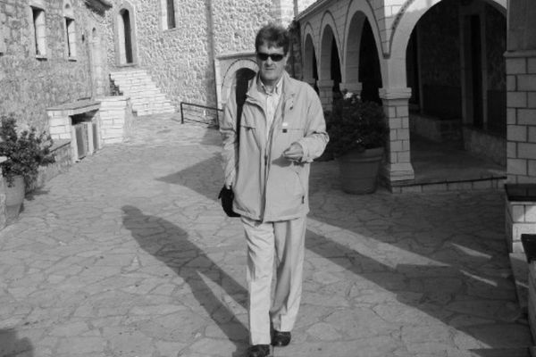 «Έφυγε» ο Κοσμάς Ζαφείρης