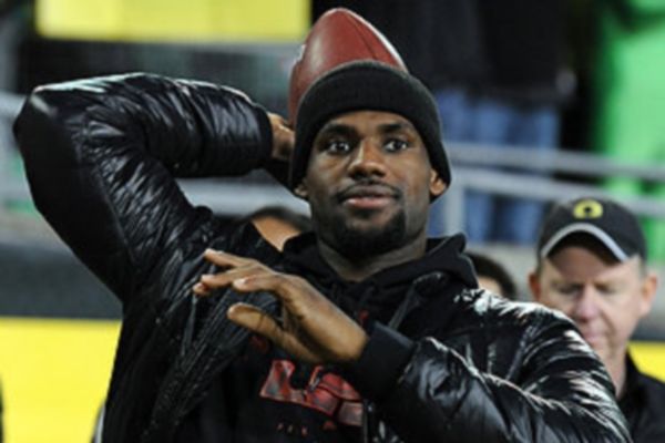 NFL: Έτοιμος για quarterback o… Λεμπρόν Τζέιμς
