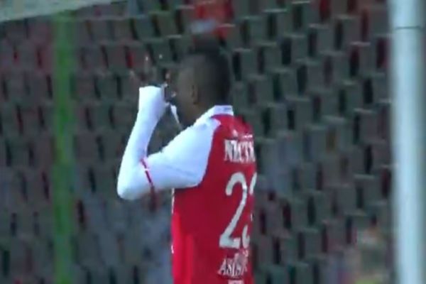 Την έστειλε συστημένη στα... δίχτυα (Video)