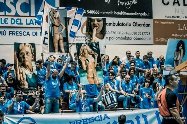 Ιταλία: Οπαδοί αποπροσανατόλισαν τους αντίπαλους παίκτες με πρόστυχες αφίσες