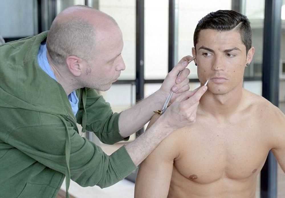 Ρεάλ Μαδρίτης: Πήραν τα μέτρα του... γυμνού Ρονάλντο (photos+video)