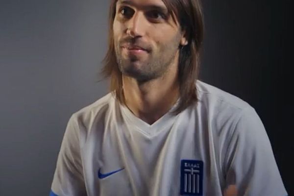 Εθνική Ανδρών: «Πρώτη» για τη νέα φανέλα της Nike (video)