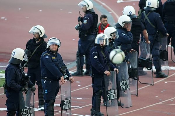 Football League: Επεισόδια στο Πανθεσσαλικό