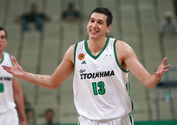 Ο ένας και... μοναδικός Δημήτρης Διαμαντίδης (video)