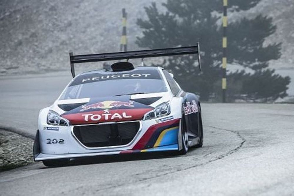 Pikes Peak: Η κατασκεύη του Peugeot 208 T16 (video)