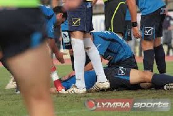 Αχαΐα: Παίκτης χτύπησε διαιτητή και εξαφανίστηκε!