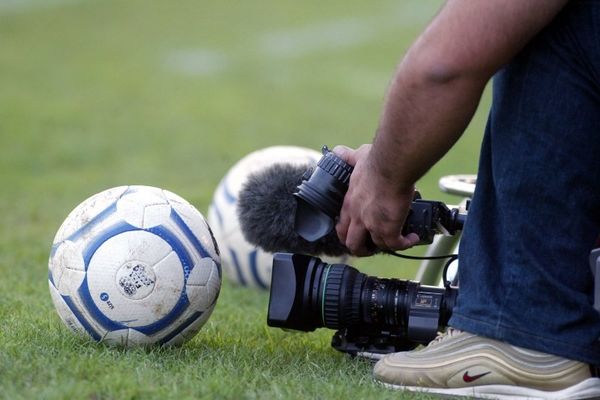 Super League: Ζητά μείωση η Nova