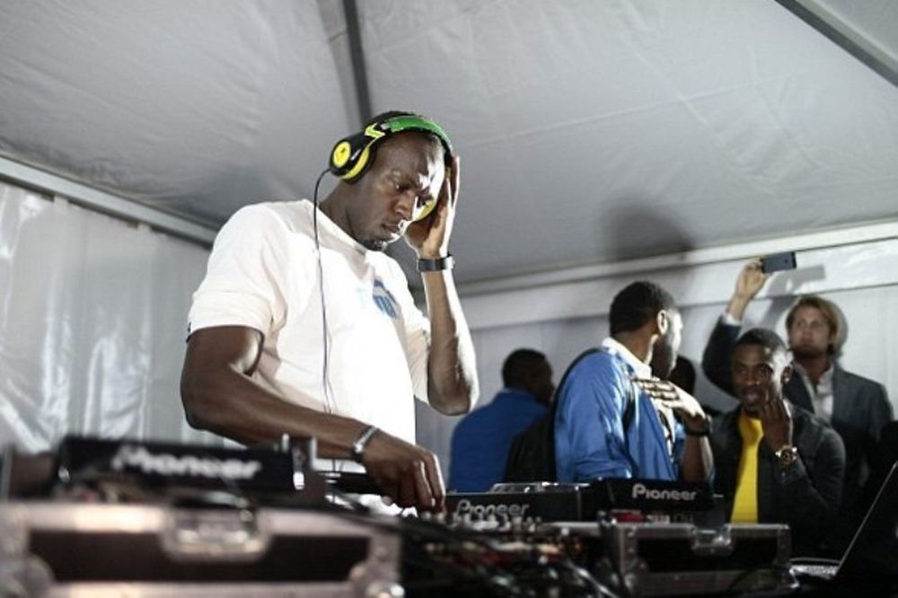 Γιουσέιν Μπολτ: Εκπληκτικός και σαν… DJ (photos+video)