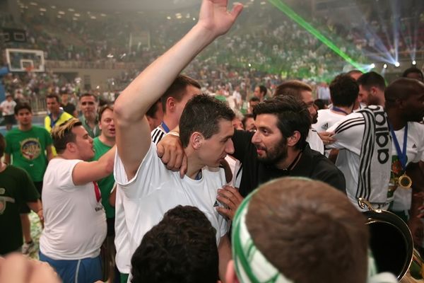 Παναθηναϊκός: Αποθεώθηκε ο Διαμαντίδης (videos)