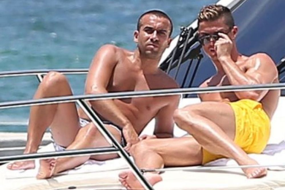 Ο Cristiano Ronaldo και οι φωτογραφίες που φούντωσαν τις gay φήμες