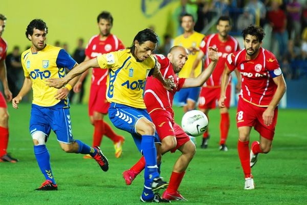 Football League: Όλα τα φώτα στο Βόλο