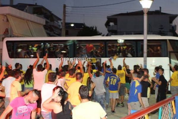 Παναιτωλικός: Γκρέμισαν τα… τείχη για τους θριαμβευτές του Βόλου! (video)