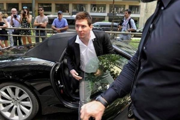Μπαρτσελόνα: Μόνιμα... μοντέλο των «Dolce & Gabbana» ο Μέσι (photo+video)