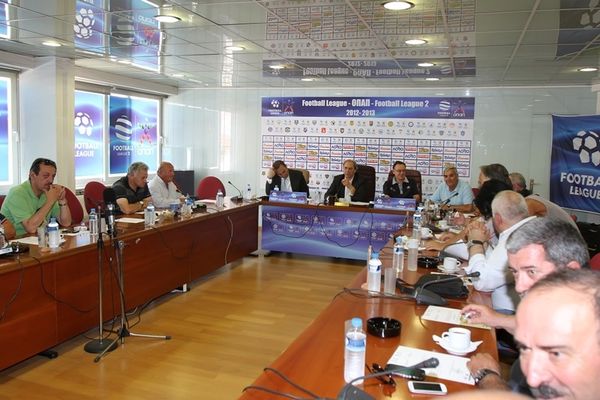 Football League: «Ερασιτεχνική η Ένωση»