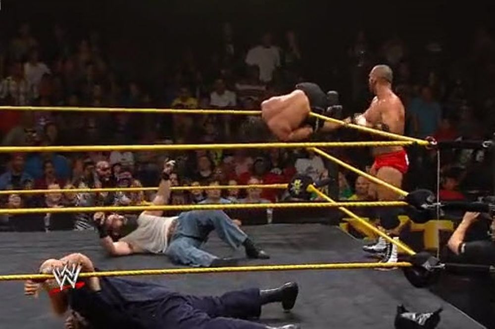 NXT: Νέοι διεκδικητές στην Tag Team (video)