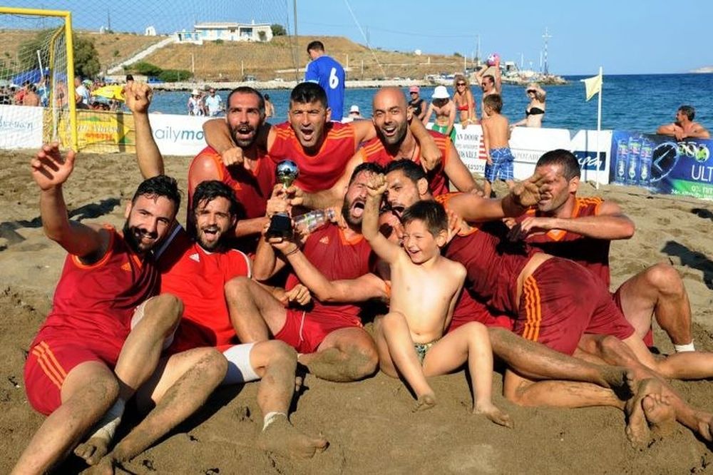 13ο Open Beach Soccer: Πρωταθλήτρια η Una Manita (photos)