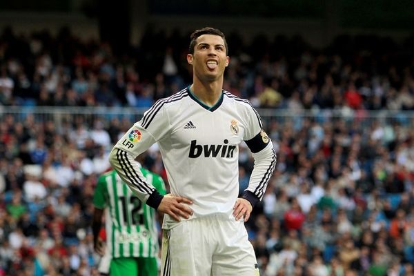 Σεβτσένκο: «Δεν πρέπει να φύγει ο Κριστιάνο!»