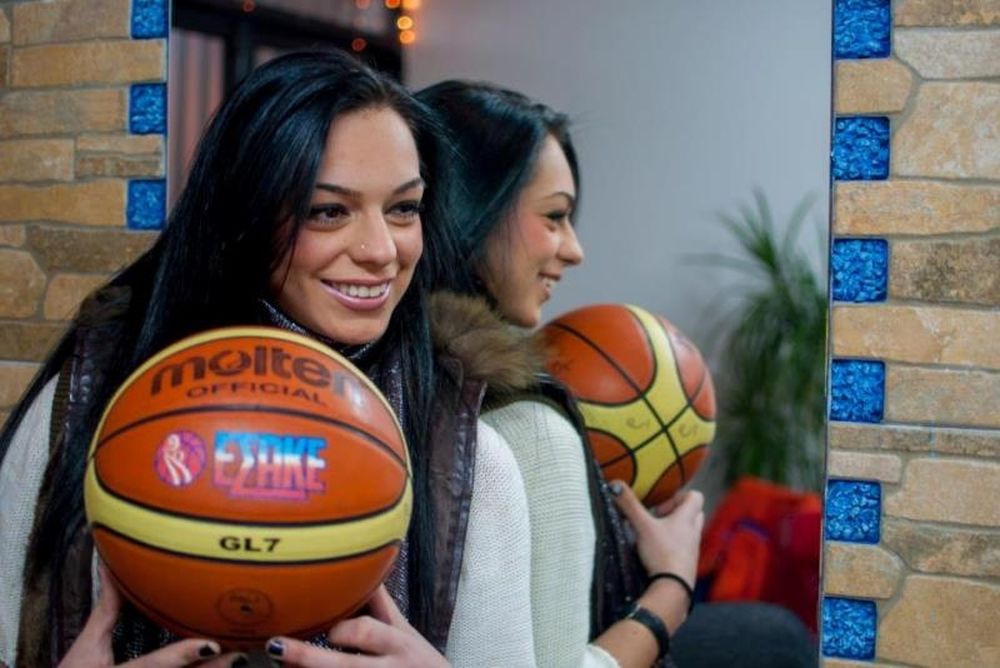 Εθνική Νέων Γυναικών: Αποχώρησε η Κανταρά