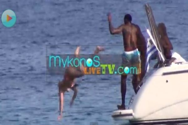 Με γυμνόστηθες σε κότερο οι αστέρες του ΝΒΑ ανοικτά της Μυκόνου