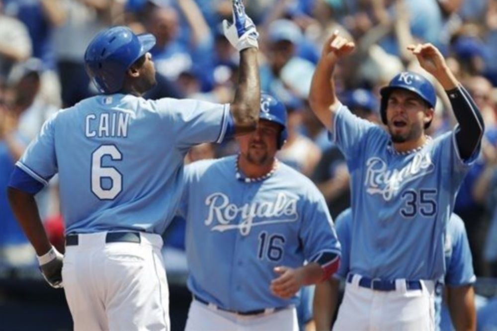 MLB: Παρθενικό Grand Slam για Lorenzo Cain (videos)