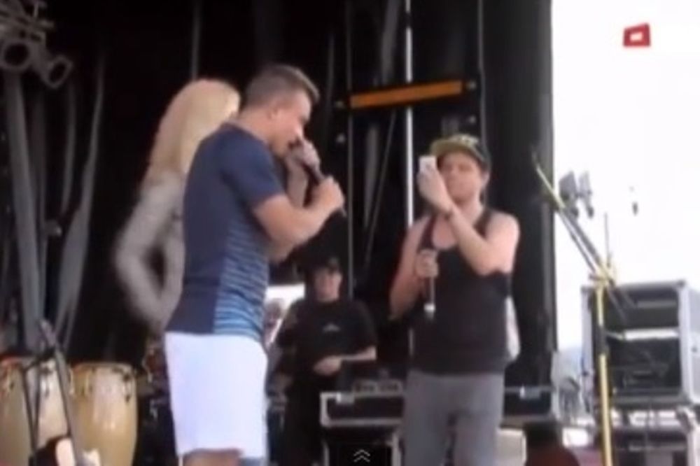 Μπάγερν Μονάχου: Beatboxing o Σακίρι! (video)