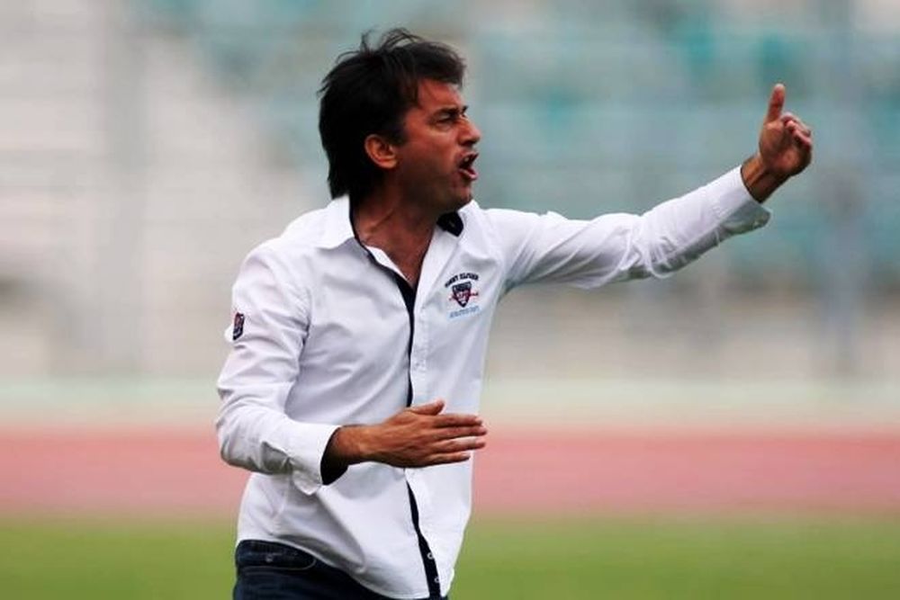Χατζηνικολάου: «Θέλουμε πέντε με έξι μεταγραφές»
