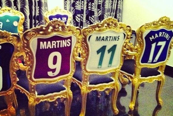Ομπαφέμι Μάρτινς: Βάζει τις φανέλες του στην... τραπεζαρία (photo)