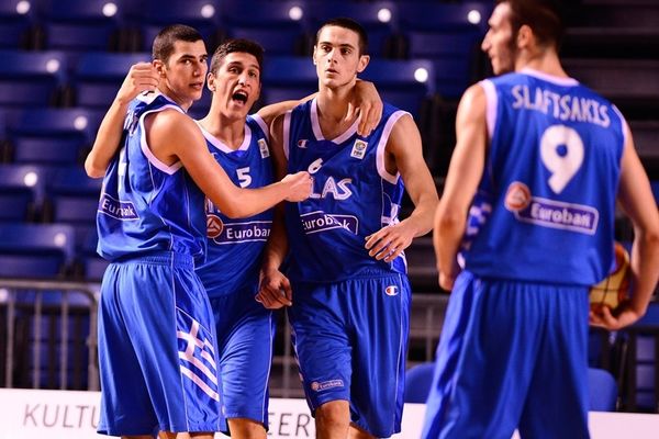 Εθνική Νέων Ανδρών: Το θέαμα και η… Μύκονος (video)