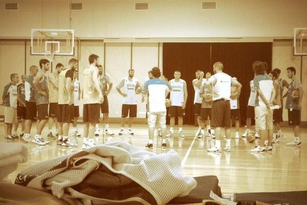 Εθνική Μπάσκετ Ανδρών: Οι πρώτες εικόνες από το Καρπενήσι (photos+video)