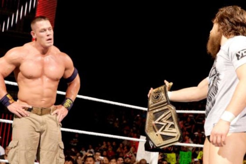 Raw SuperShow: Αποφασισμένος ο Daniel Bryan (photos+videos)