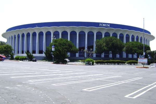 Επιστρέφει το «Forum» του Λος Άντζελες