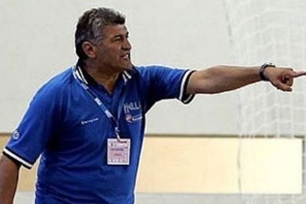 Βελισσαράκος: «Στόχος, η παραμονή»