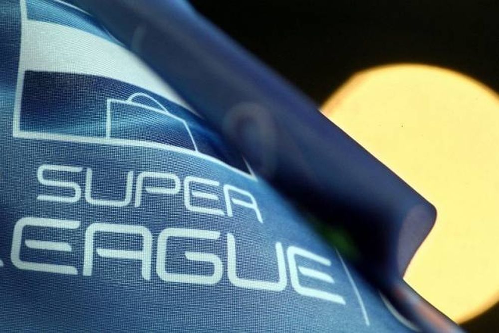 Super League: Η μπάλα στη σέντρα… (videos)