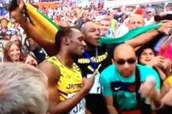 Σνόμπαρε οπαδό της Μπαρτσελόνα ο Μπολτ! (video)