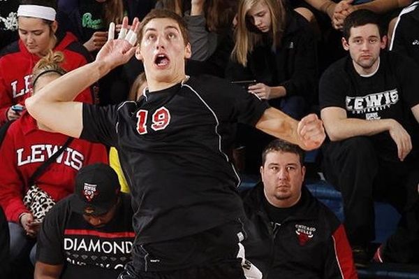 Λαμία: Χάουαρντ ο πρώτος