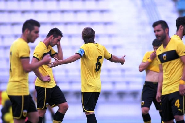 Απογοήτευσε η ΑΕΚ, 3-1 από Νίκη Βόλου (photos)