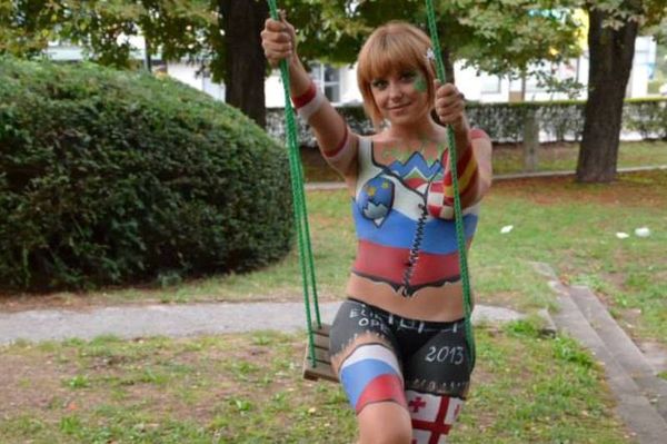 Ευρωμπάσκετ 2013: Γυμνή στο Τσέλιε! (photos)