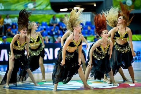 Ευρωμπάσκετ 2013: Οι τσιρλίντερ (photos)