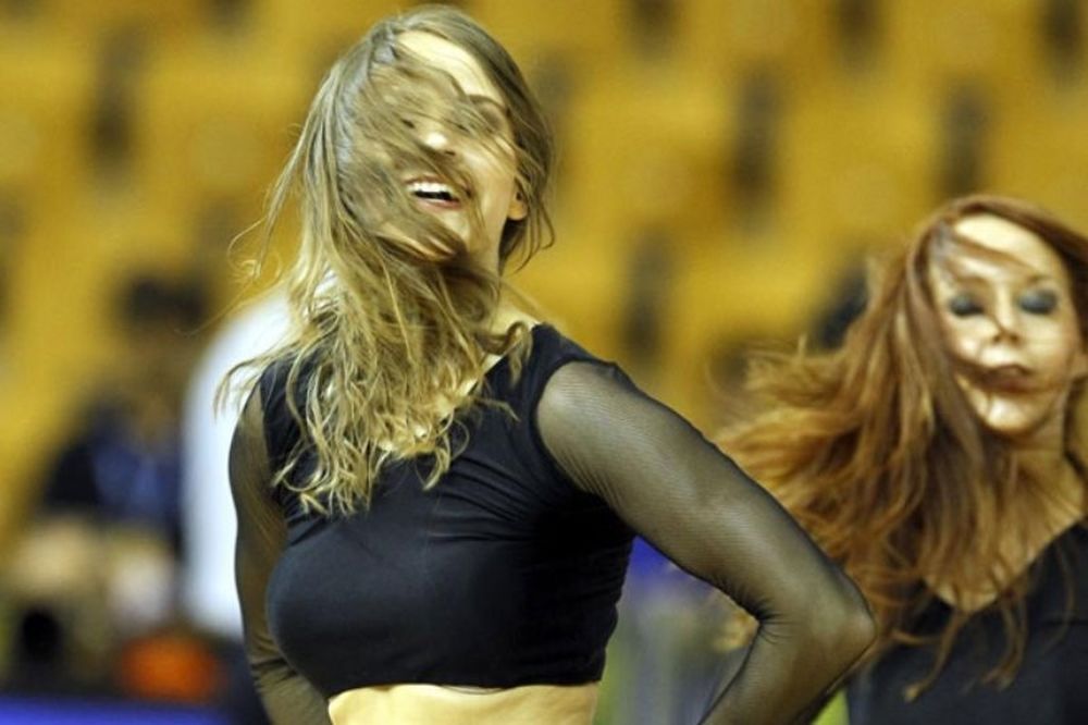 Ευρωμπάσκετ: Οι σέξι τσιρλίντερς στη Σλοβενία (photos)