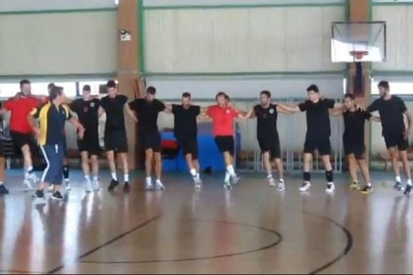 Παναχαϊκή: Το έριξαν… στον χορό (video)