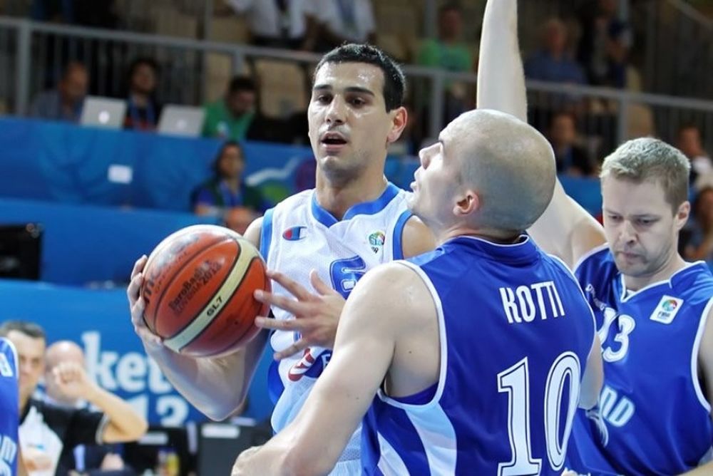 Ζήσης: «Να παίξουμε σκυλίσια» (videos)