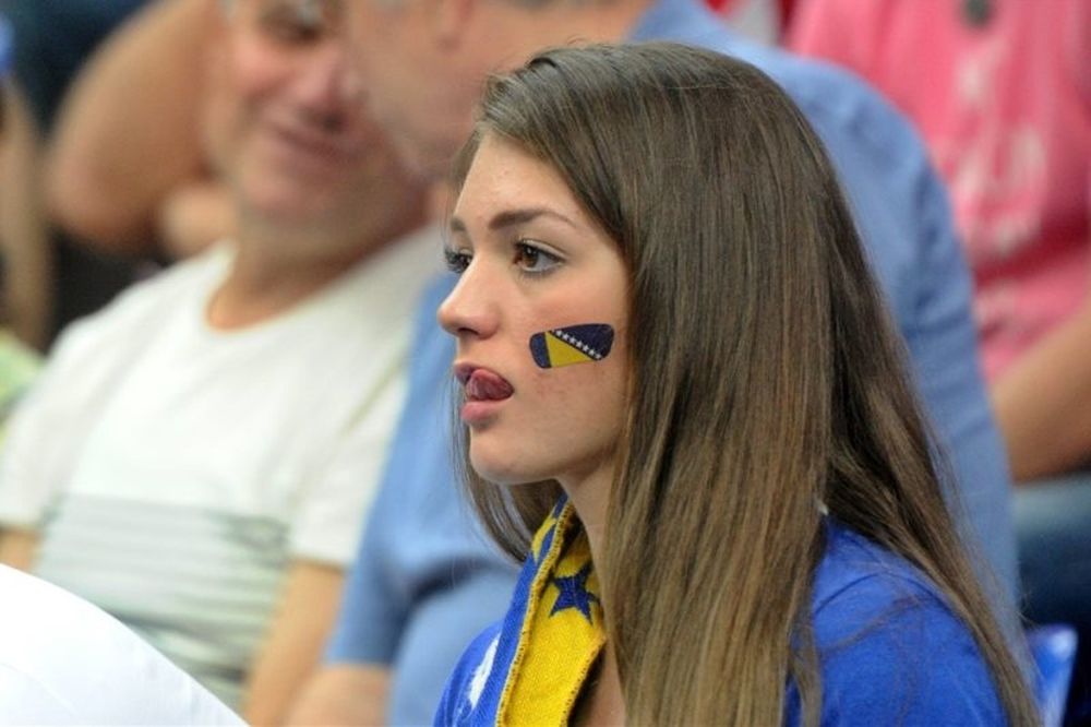 Ευρωμπάσκετ 2013: Και οι γυναίκες βλέπουν μπάσκετ (photos)