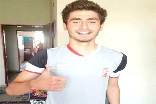 Τουρκία: Θρήνος από το θάνατο ποδοσφαιριστή από… δοκάρι! (photos)