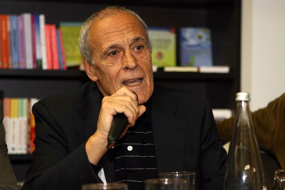 Στη Βουλή το θέμα των δανεικών