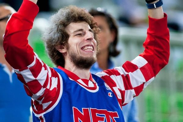 Ευρωμπάσκετ 2013: Δεν ξεχνούν οι φίλαθλοι (photos)