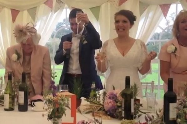 Ο γαμπρός… Γιουνάιτεντ και τα πεθερικά… Σίτι! (video)