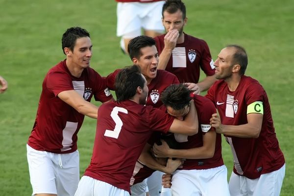 2ος όμιλος: Πεντάστερη… η Λάρισα!