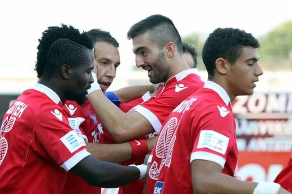 Ο καφές στην παραλία δεν ήταν γούρικος! 