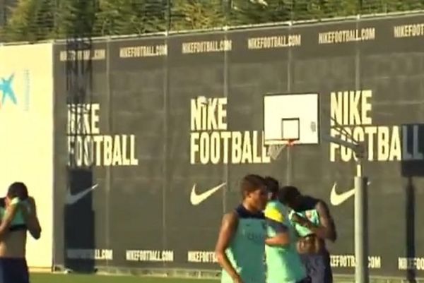 Μπαρτσελόνα: Έπαιξαν… ποδο-μπάσκετ! (video)